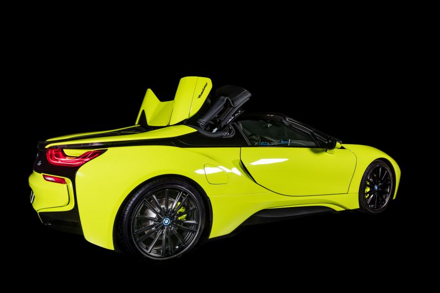  BMW i8 Roadster LimeLight Edition 2019 года  (фото 12 из 19)